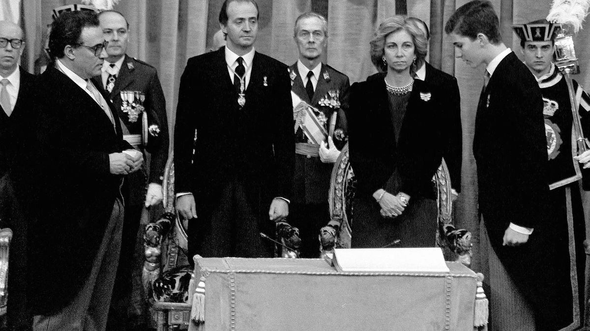 La mayoría de edad del príncipe Felipe con un chaqué del sastre de don Juan Carlos