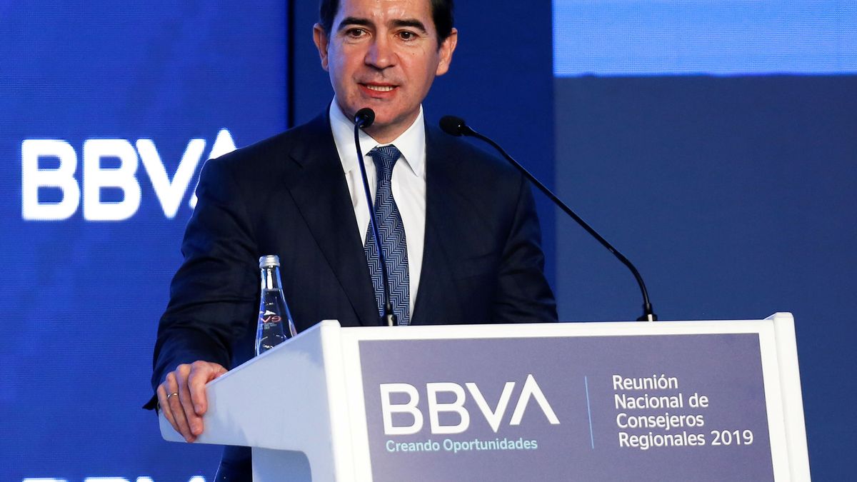 Rechazo histórico de los accionistas al sueldo de los jefes de la banca española
