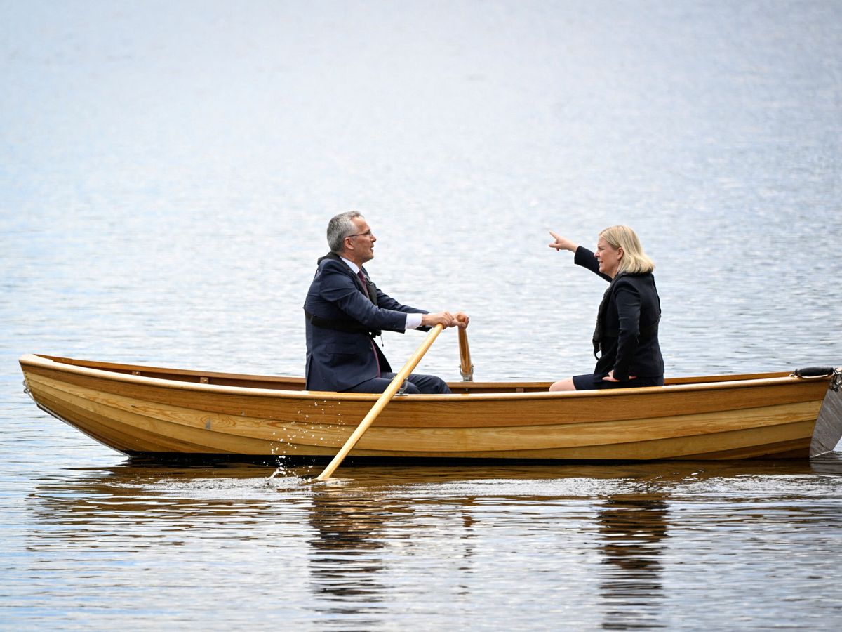 Foto: El secretario general de la OTAN, Jens Stoltenberg, y la primera ministra sueca, Magdalena Andersson. (Reuters)