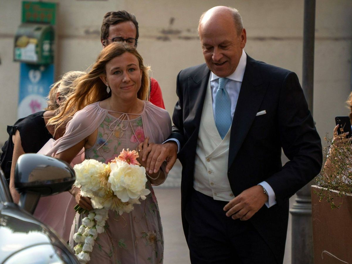 Foto: María Valls, prometida de Mar Piqué, en el día de su boda. (Cordon Press)