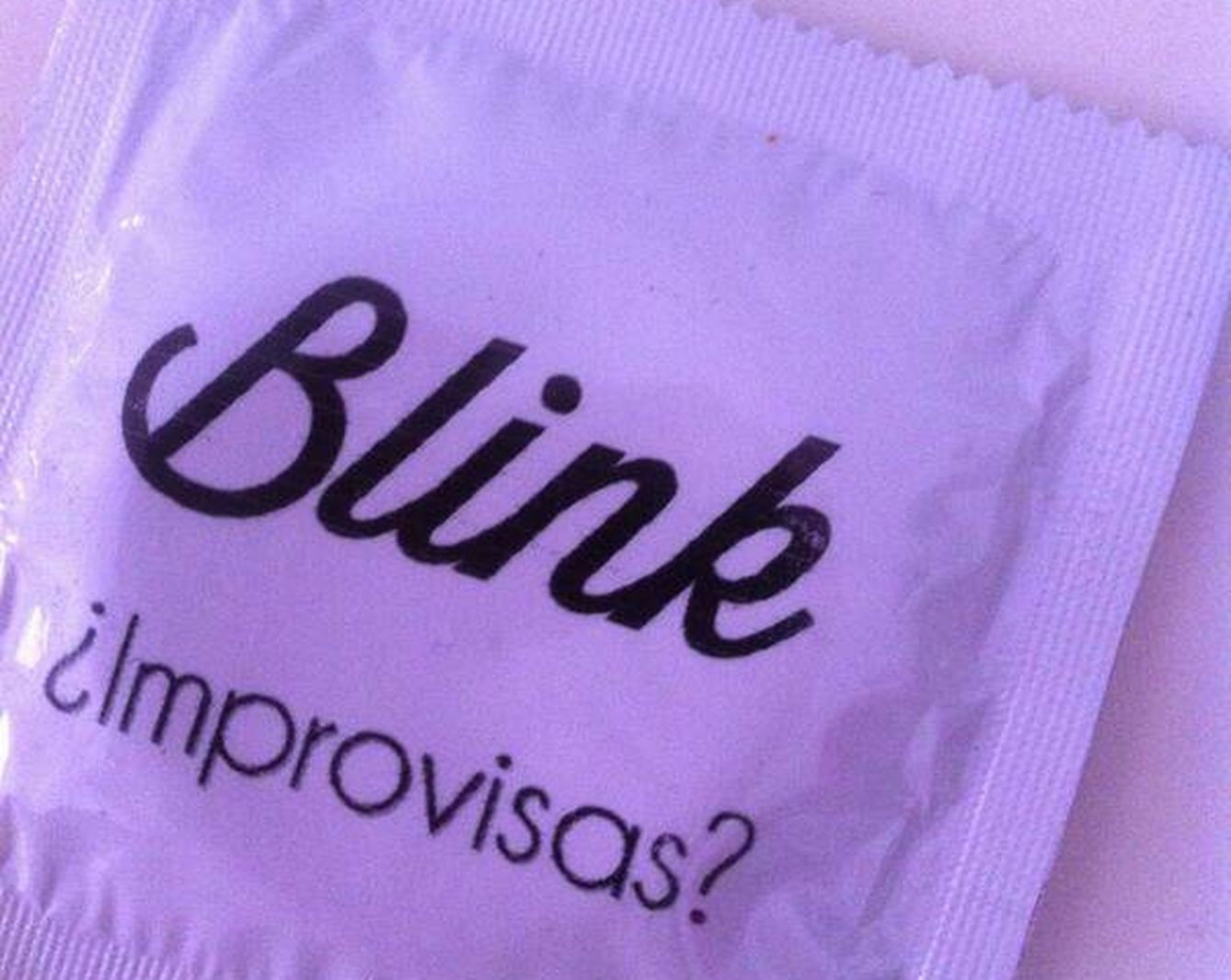 Blink regalaba condones a cambio de descargas para promocionarse.