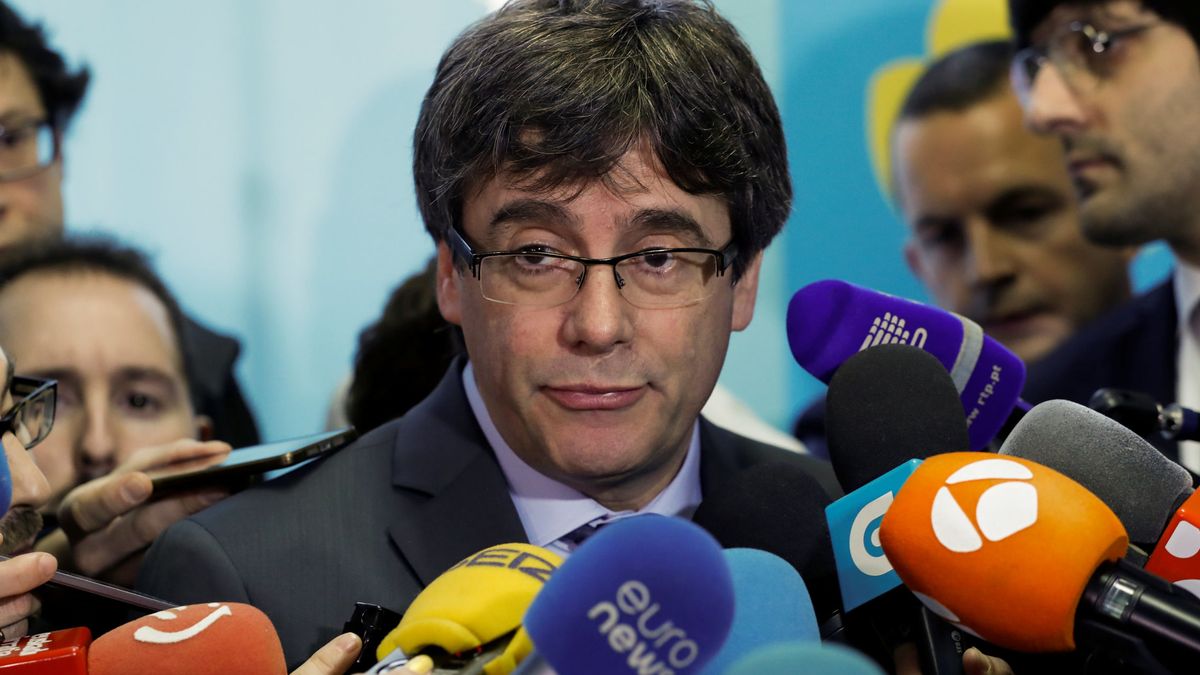 Puigdemont juega al despiste: "Tenemos tiempo hasta la investidura"