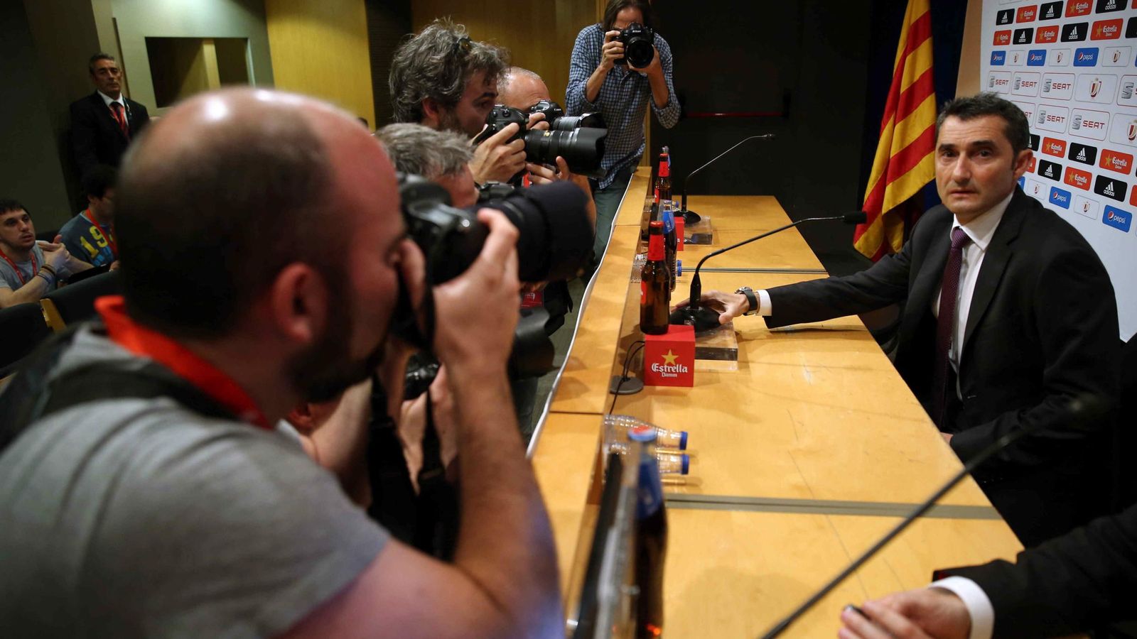 Foto: Ernesto Valverde, durante la rueda de prensa (Efe).