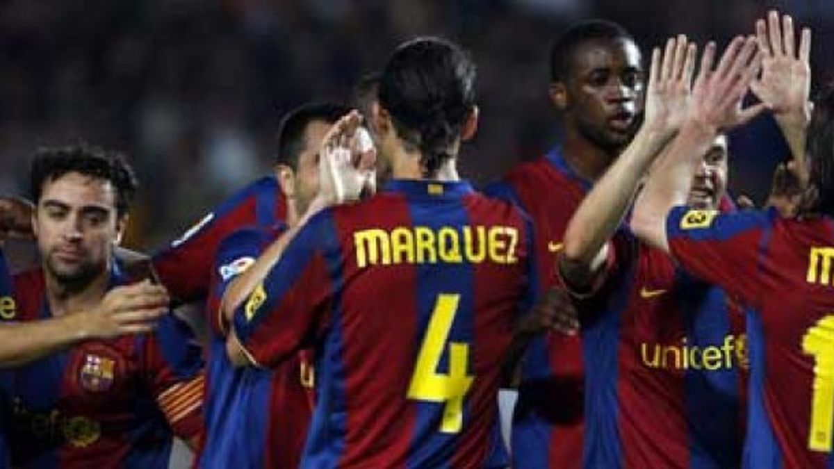 El Barcelona busca encaminar su clasificación con el enigma Ronaldinho