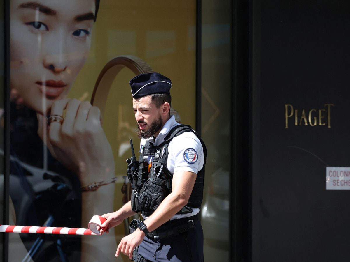 Foto: Un agente de la policía francesa en una fotografía de archivo. (Reuters/Stephanie Lecocq)
