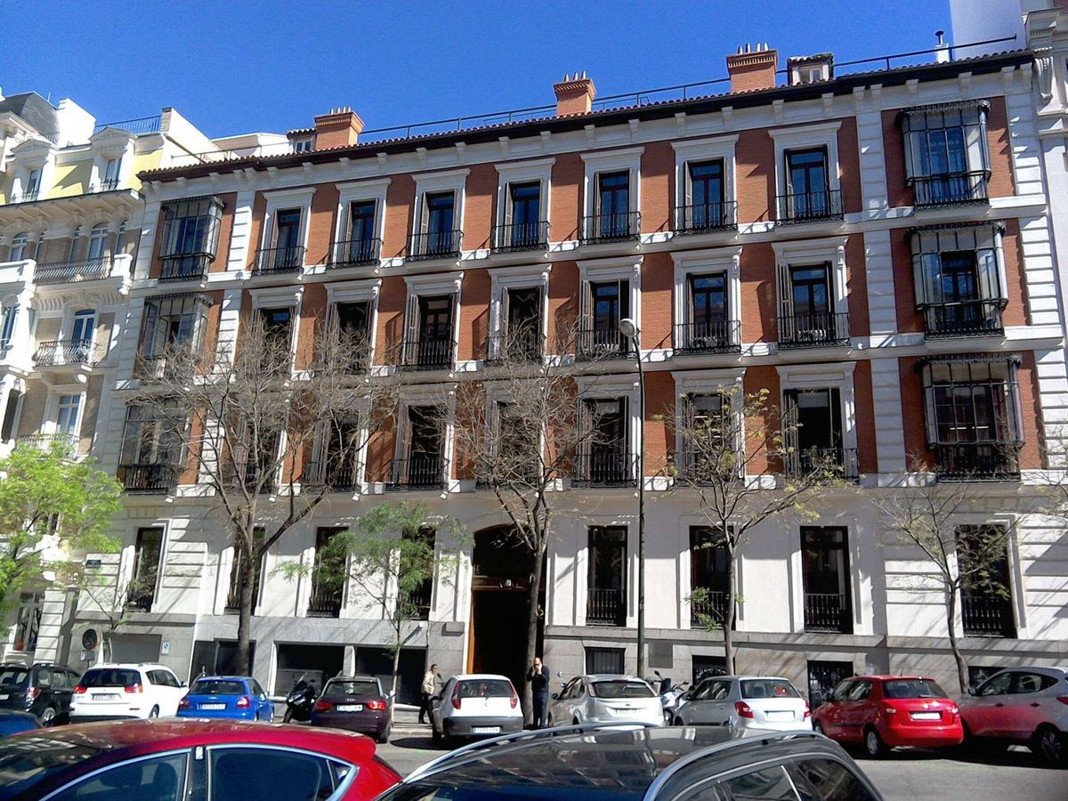 Foto: Un edificio de la Calle Montalbán, 9, en Madrid.  