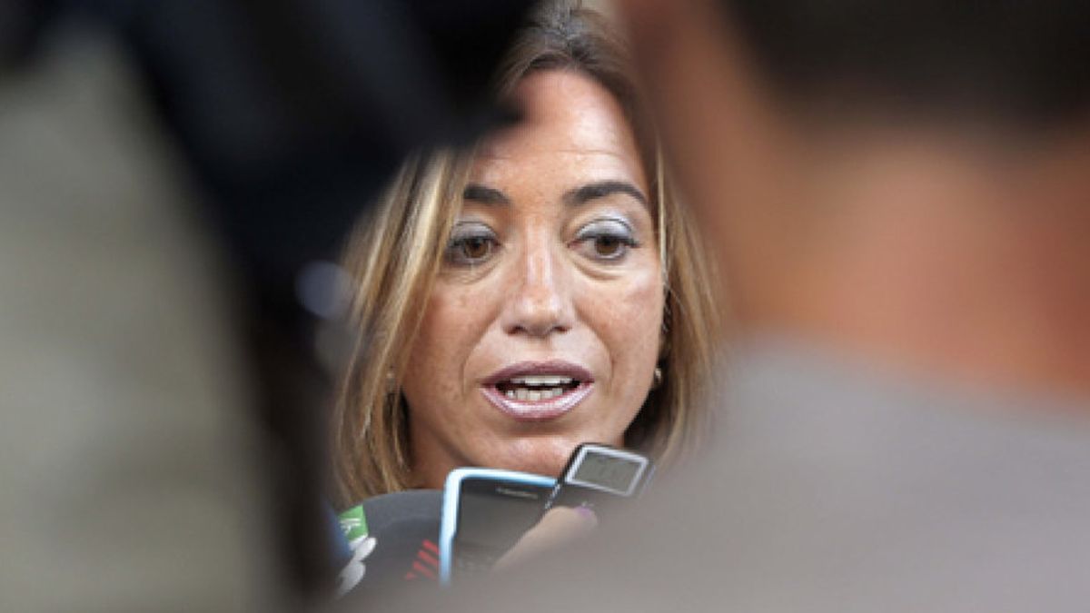 Chacón olvida el homenaje a Gutiérrez Mellado por la campaña electoral
