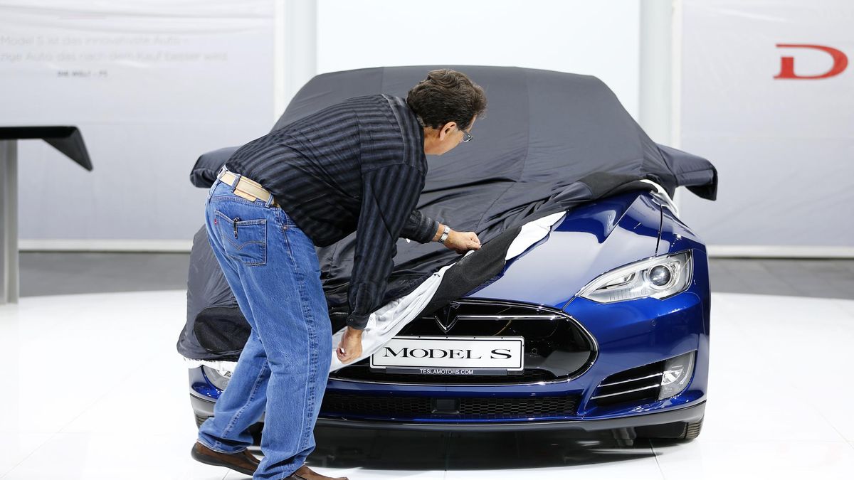 Por qué el coche 'low cost' de Tesla no será tan barato en España