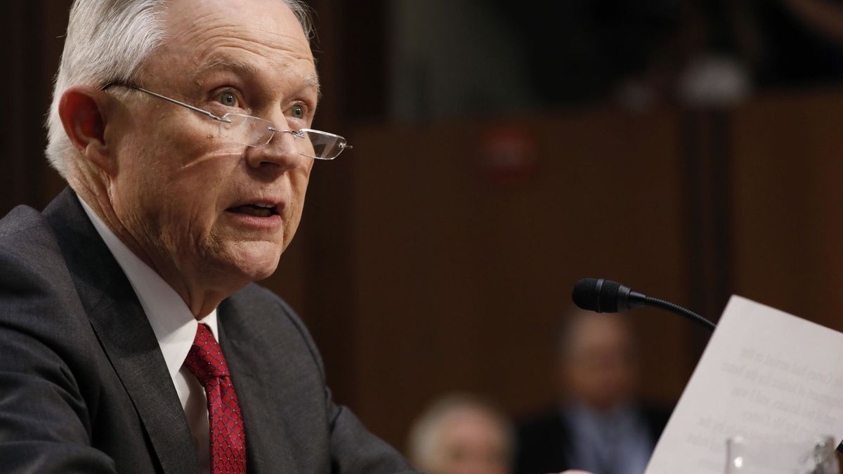 El fiscal general Sessions declara ante el Senado: "Nunca he conspirado con los rusos"