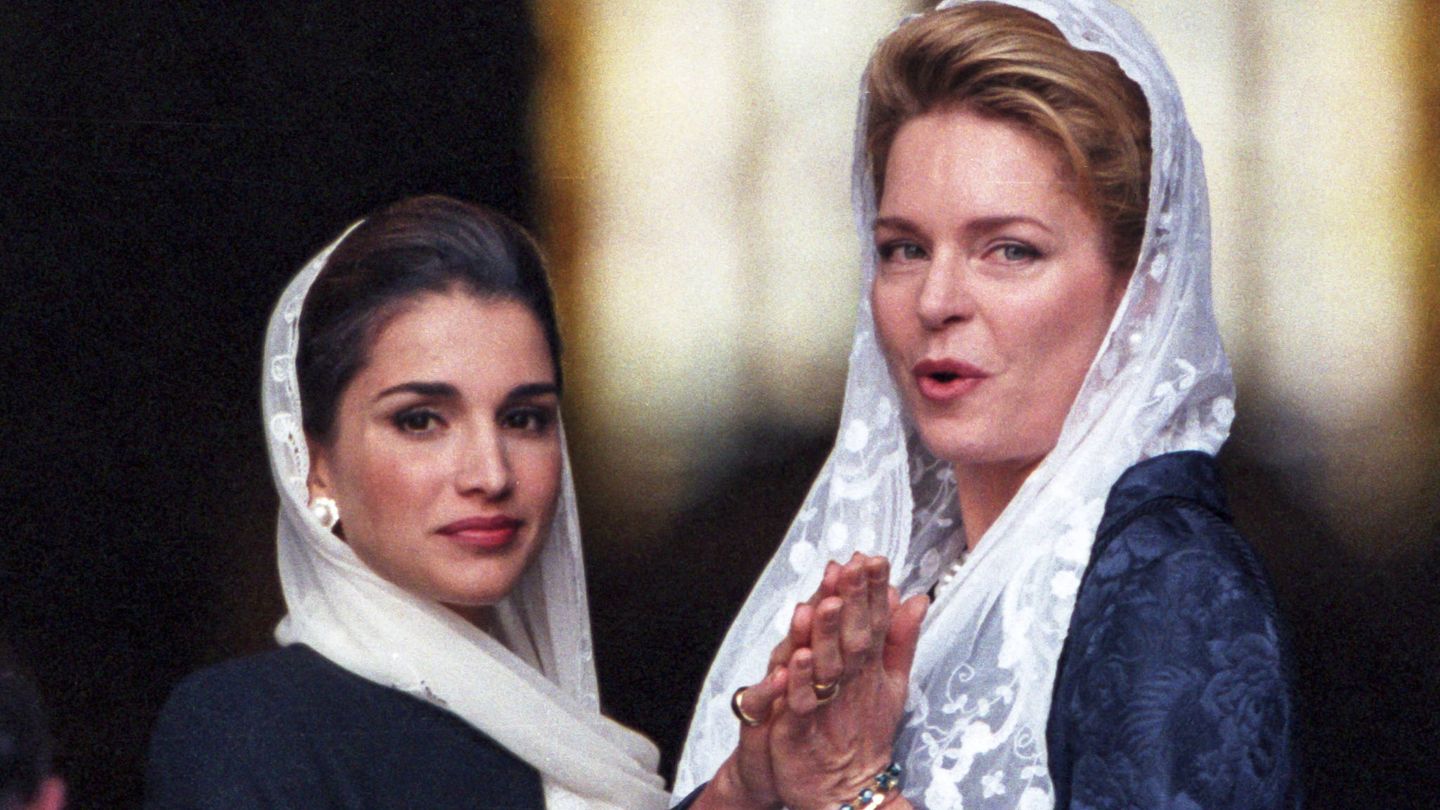 La reina Rania y la reina Noor. (Getty)