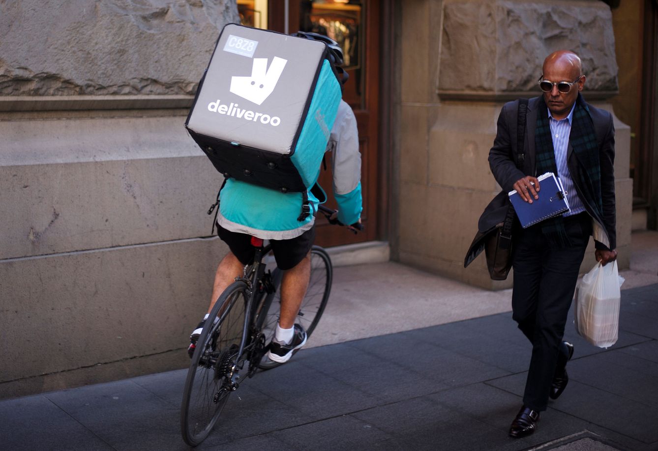 Un 'rider' de Deliveroo. (Reuters)
