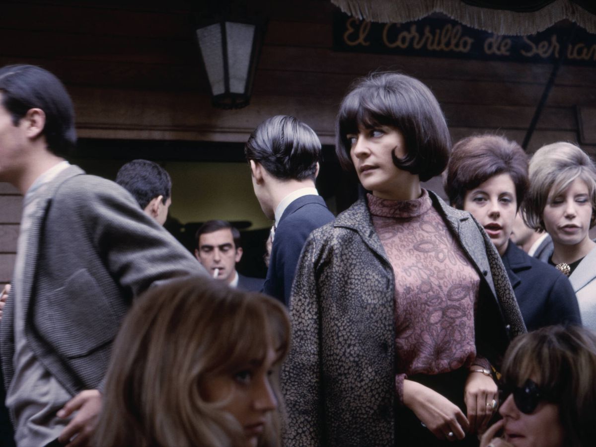 Foto: Calle Serrano de Madrid. Fotografía tomada en noviembre de 1965. (Gonzalo Juanes)
