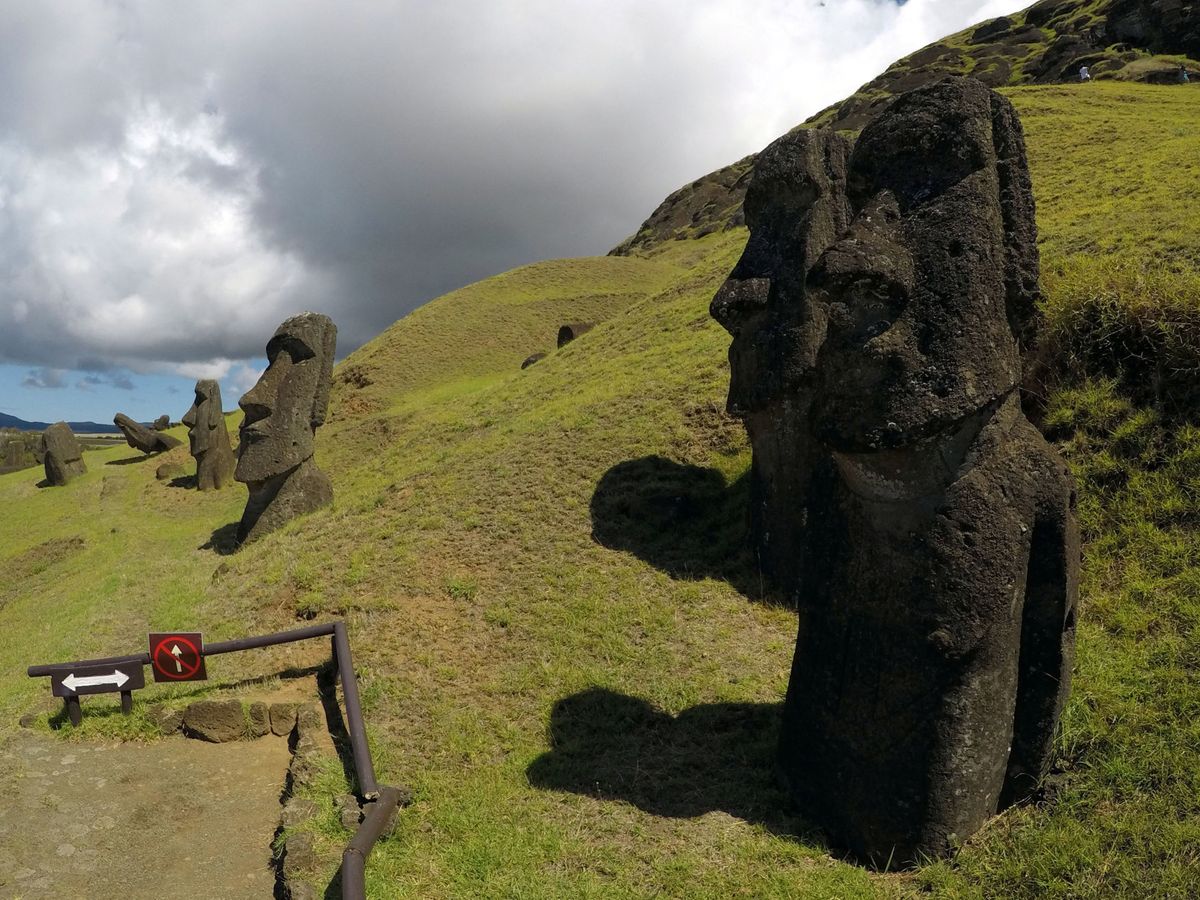 Foto: Estatuas moái en la Isla de Pascua. (Reuters)