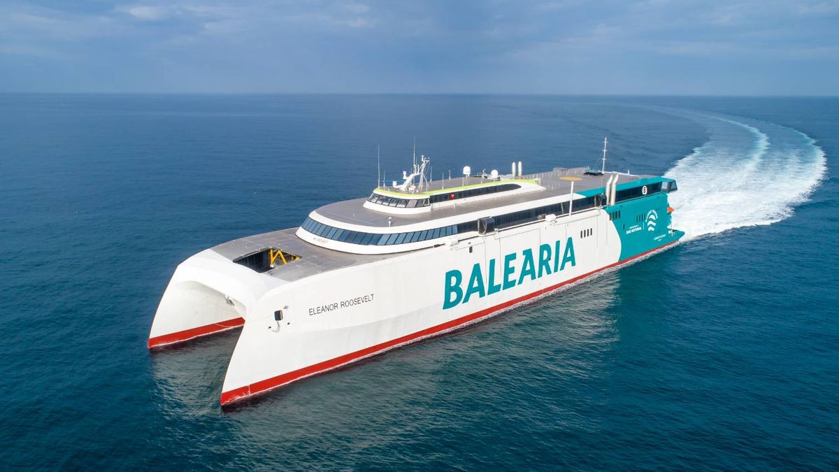La naviera Baleària entra en pérdidas pero sale viva de la crisis del covid