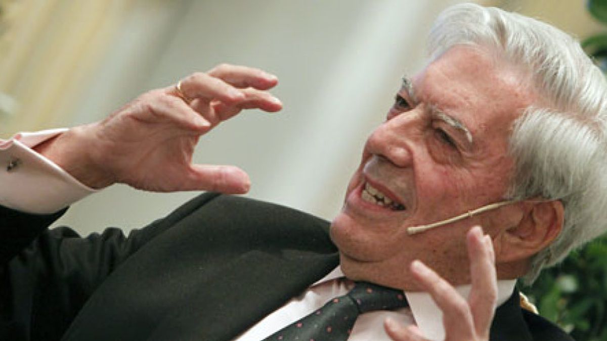 Vargas Llosa recibe el Nobel: "El nacionalismo, causa de las peores carnicerías de la historia"