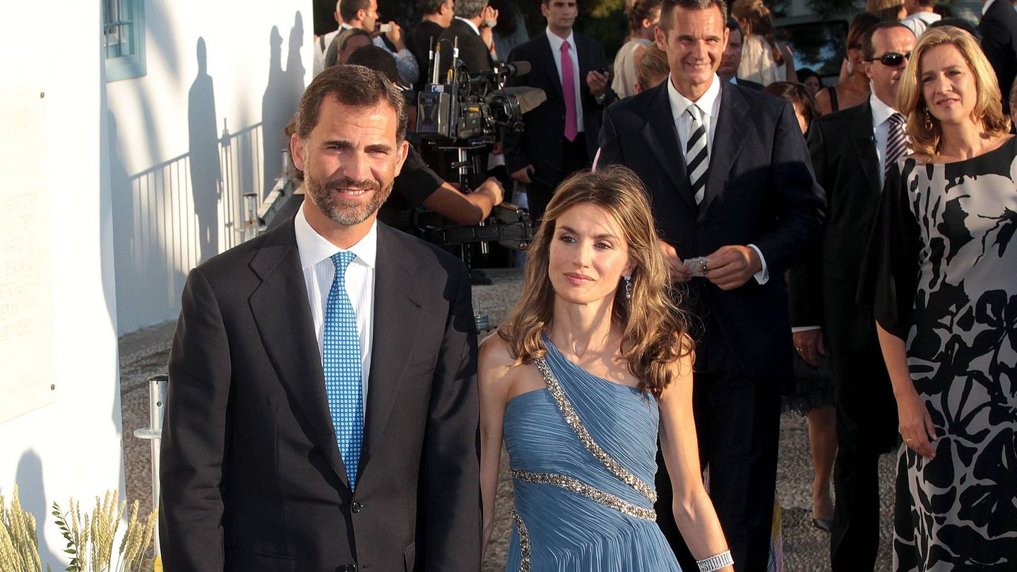 Felipe y Letizia en la boda de Nicolás de Grecia. (EFE)