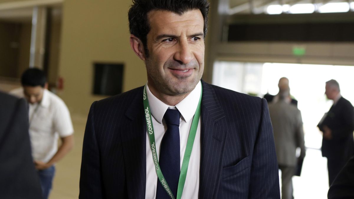 Figo se retira de las elecciones a presidente de la FIFA por falta de transparencia