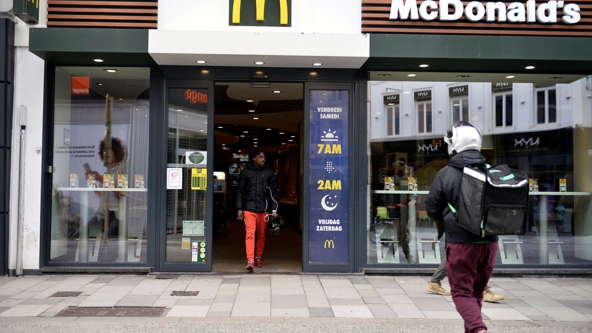 McDonald's suspende temporalmente la actividad de todos sus restaurantes 
