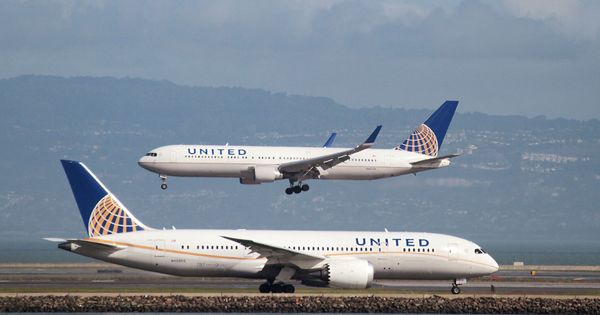 Foto: Un Boeing 787 de United Airlines en el aeropuerto de San Francisco. (Reuters)