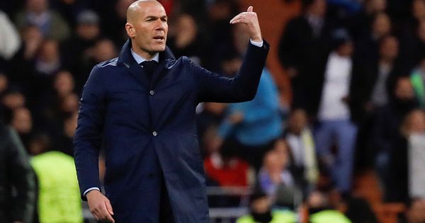 Foto: Zidane, dando instrucciones este miércoles en el Real Madrid-Juventus. (EFE)