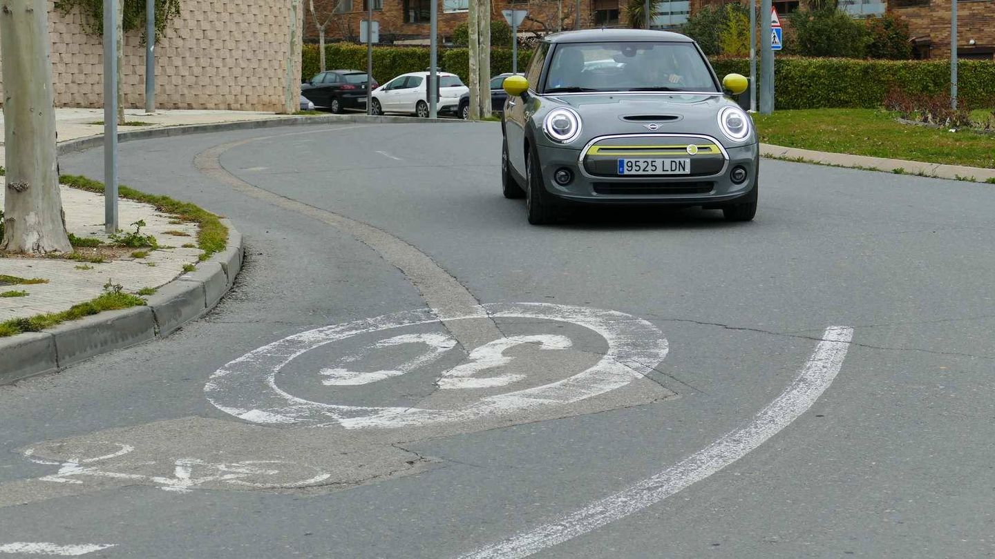 En todas las vías urbanas de España desde ahora el límite de velocidad es de 30 km/h, salvo contadas excepciones.  