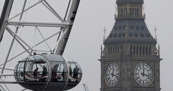 Foto: Foto de archivo del London Eye con Westminster detrás (EFE)