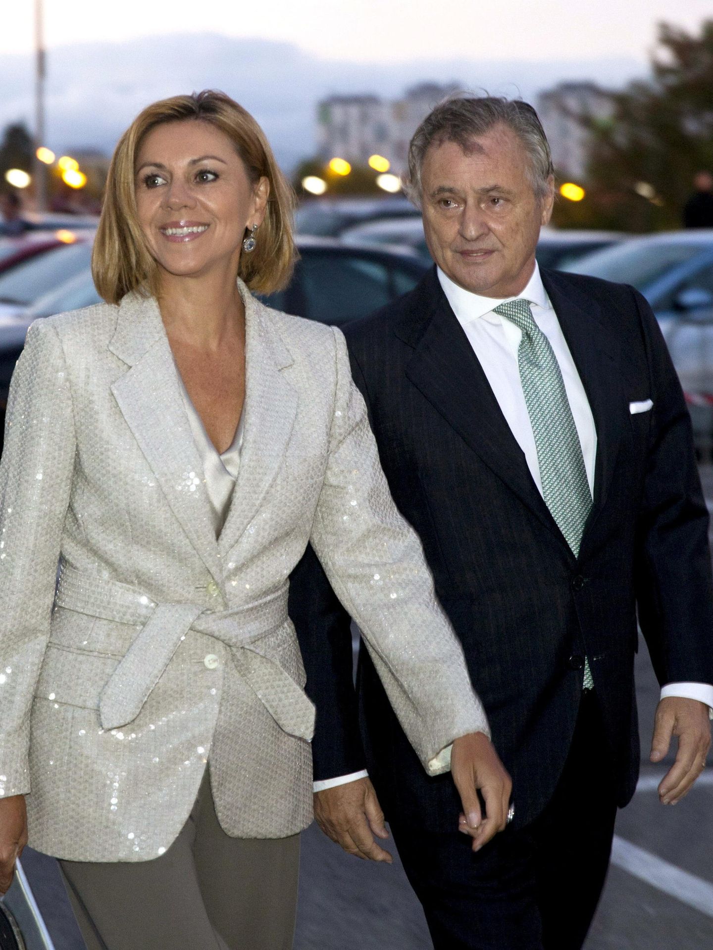 María Dolores de Cospedal e Ignacio López, en la boda de Javier Maroto. (EFE)
