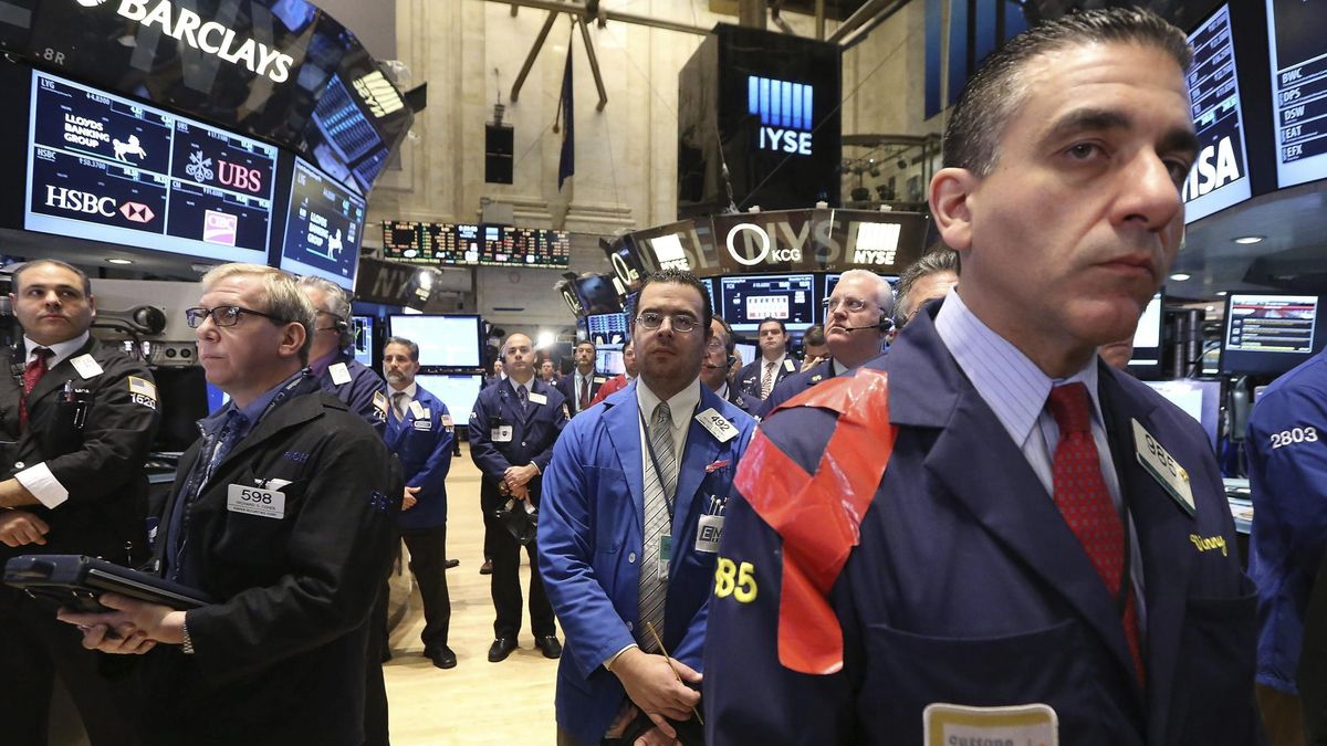 Wall Street pierde el rumbo a pesar del fuerte incremento de las ventas al por menor