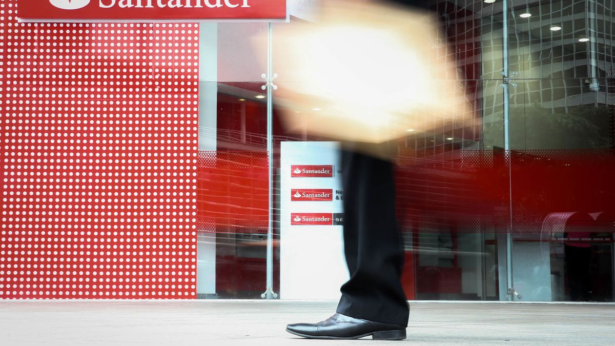 Banco Santander ya ha aceptado la salida de 1.823 empleados por el ERE