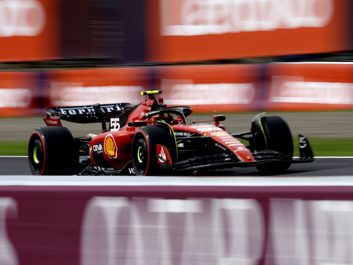 Foto: Caros Sainz, en la clasificación del Gran Premio de Japón. (Reuters/Issei Kato)