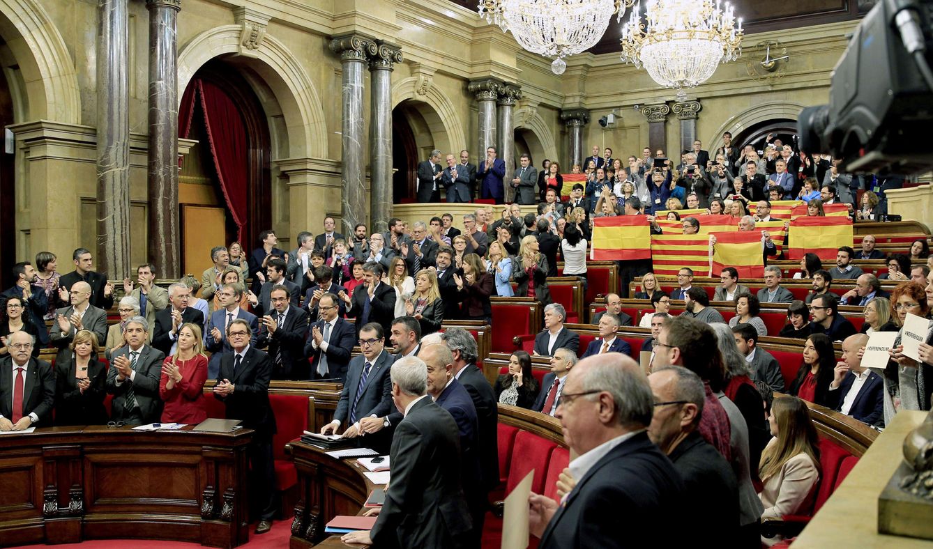 El Parlament de Cataluña, el jueves, durante el pleno de la 'desconexión'. (EFE)