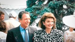 Julio Ayesa, relaciones públicas global, embajador de Olite y componedor del matrimonio de Julio Iglesias e Isabel Preysler