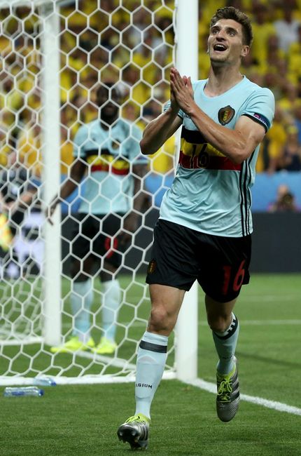 . Nice (France), 22 06 2016.- Thomas Meunier of Belgium reacts during the UEFA EURO 2016 group E preliminary round match between Sweden and Belgium at Stade de Nice in Nice, France, 22 June 2016.  (RESTRICTIONS APPLY: For editorial news reporting purposes only. Not used for commercial or marketing purposes without prior written approval of UEFA. Images must appear as still images and must not emulate match action video footage. Photographs published in online publications (whether via the Internet or otherwise) shall have an interval of at least 20 seconds between the posting.) (Bélgica, Suecia, Niza, Francia) EFE EPA OLIVER WEIKEN EDITORIAL USE ONLY