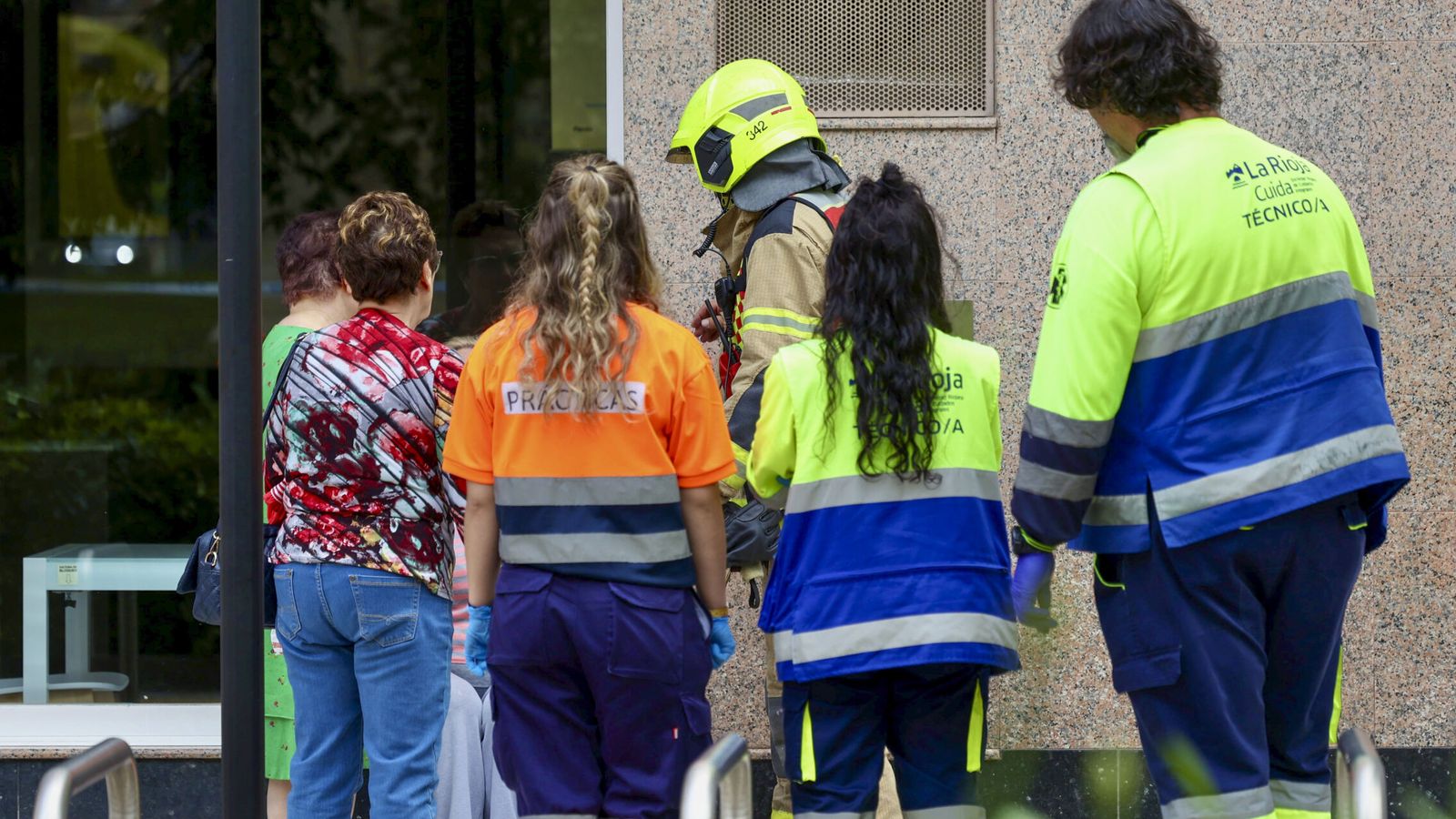 El derrumbe de un bar en San Vicente de la Sonsierra (La Rioja) deja once personas heridas