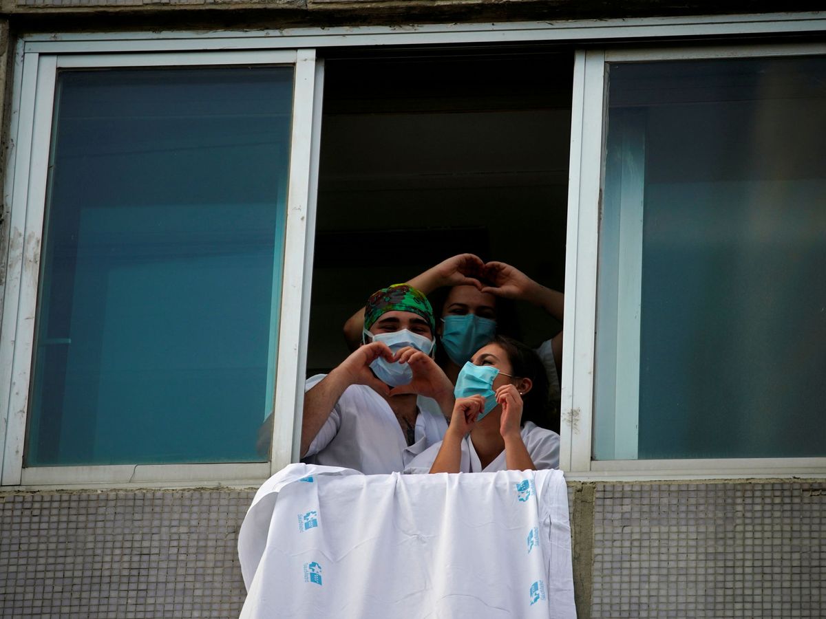 Foto: Protesta de los sanitarios en el Hospital de La Paz. (Reuters)