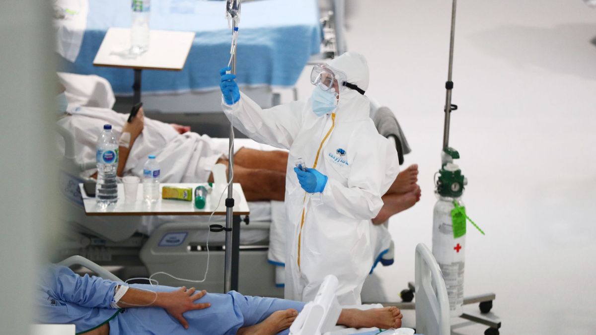 El Zendal frena en seco la salida de médicos por la nueva ola: se duplican los ingresos