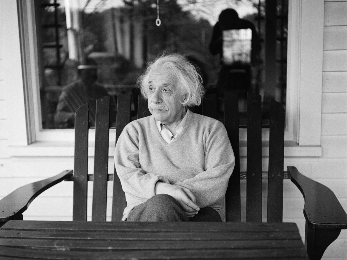 Foto: Albert Einstein en su casa de Princeton, Nueva Jersey, en 1941. (Getty/Ernst Haas)