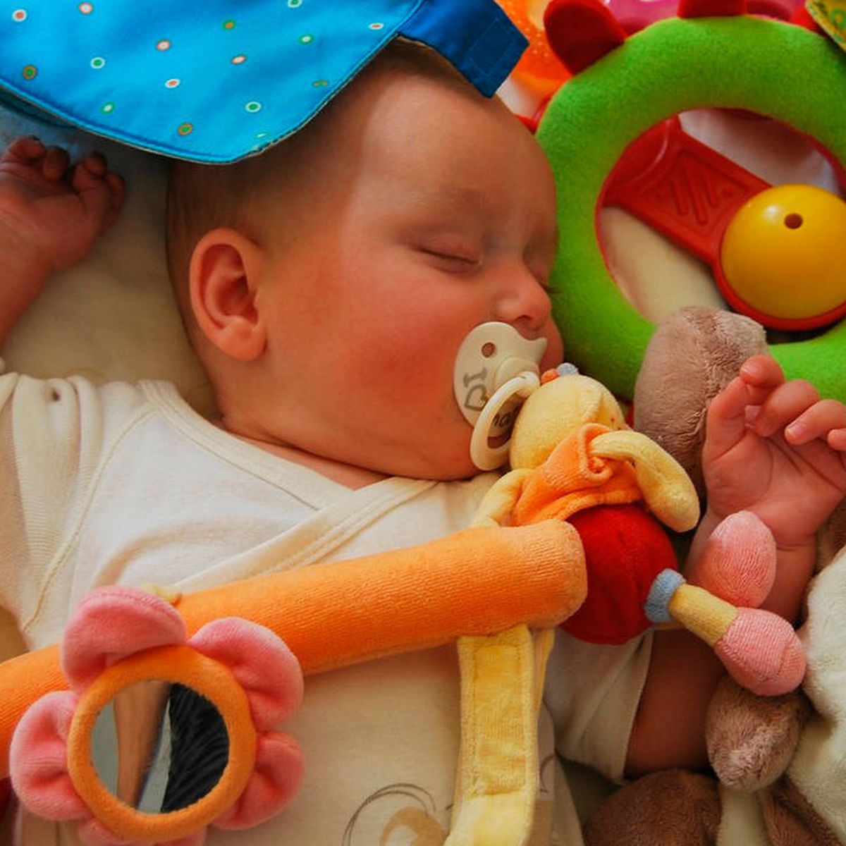 Juegos y juguetes para bebés de 6 a 9 meses