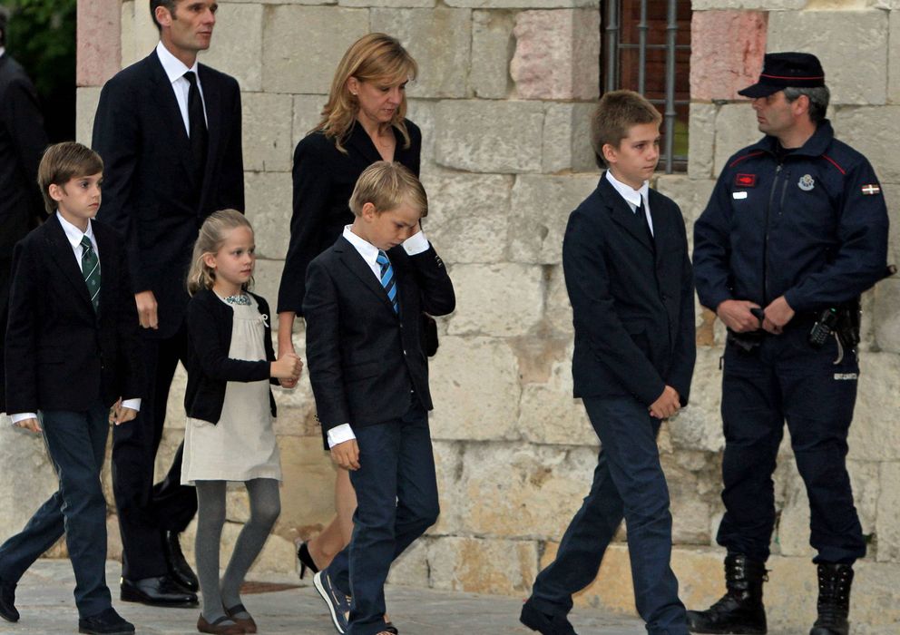 Foto: Los duques de Palma, la infanta Cristina e Iñaki Urdangarin (EFE)