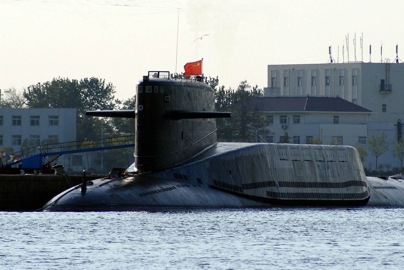 Submarino con misiles balísticos Xia.