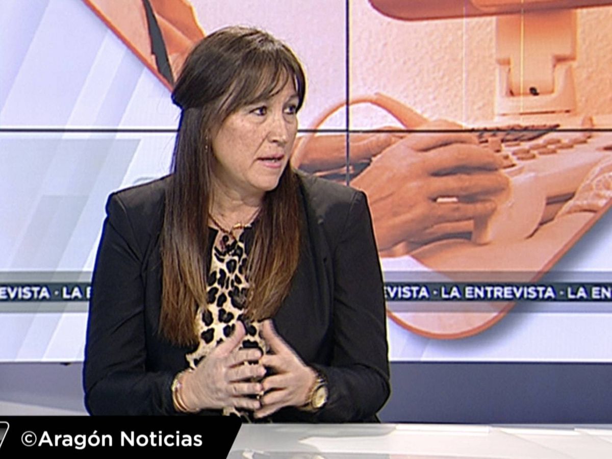 Foto: Sira Repollés, durante una intervención en Aragón TV (Aragón Noticias)