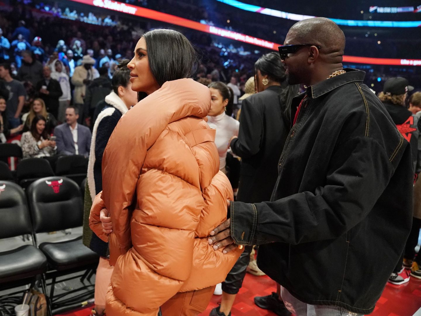 Kanye West y Kim Kardashian, en el homenaje a Kobe. (Reuters)