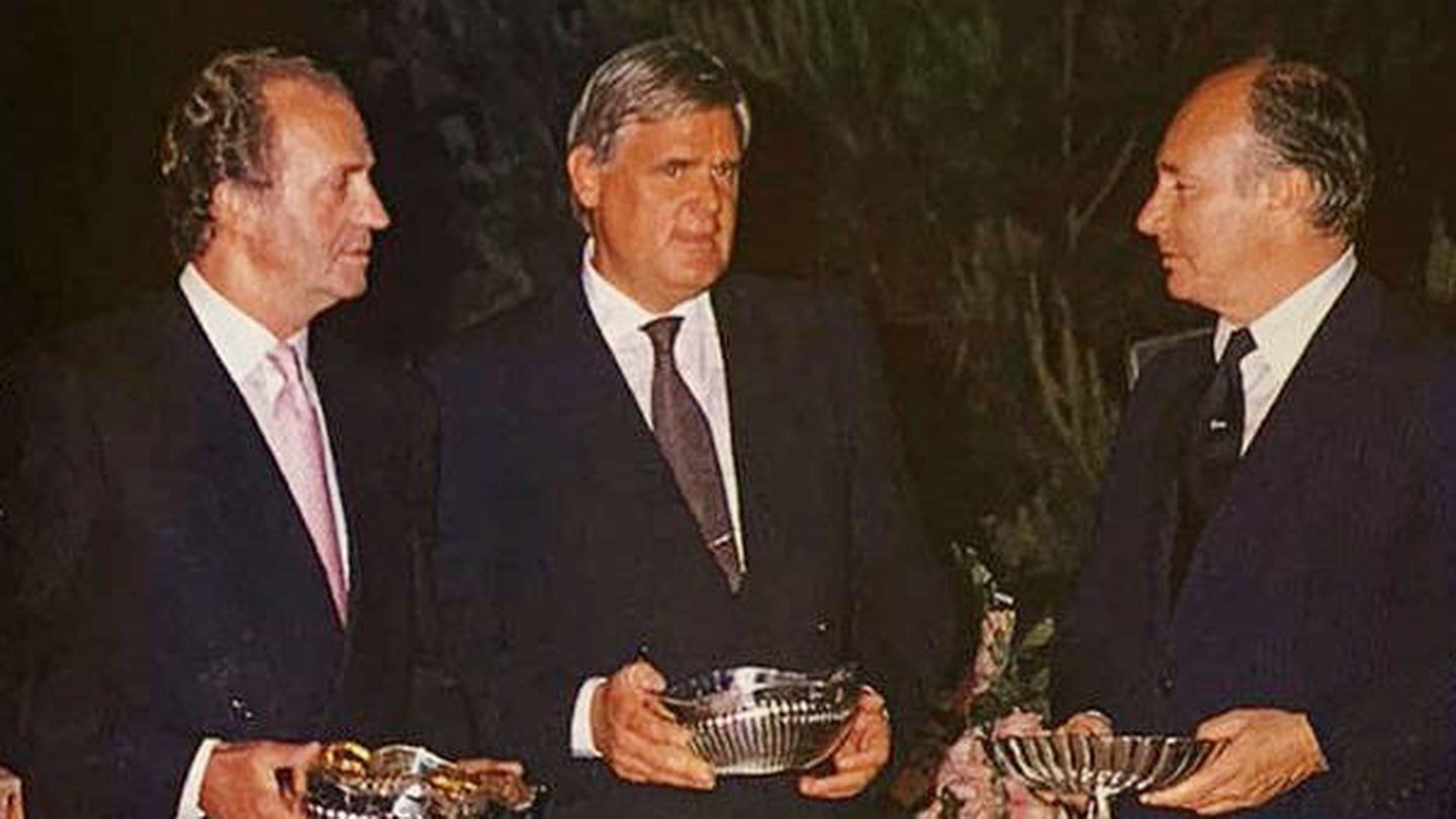 Una imagen de Juan Carlos I en la cena. (Cortesías revista 'Tiempo')