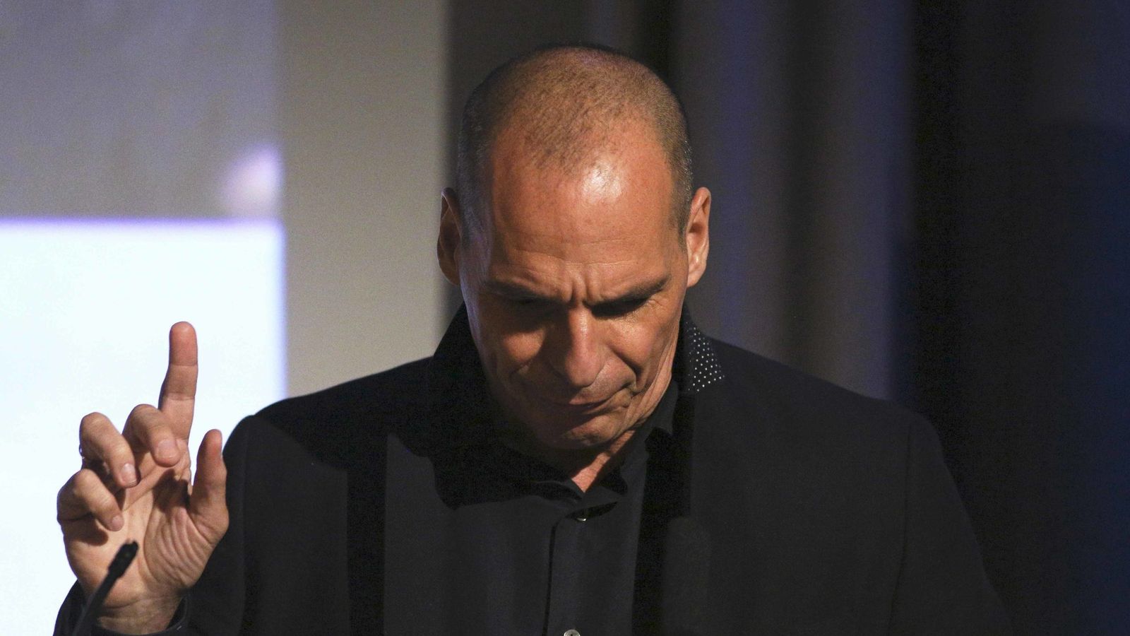 Foto: El economista Yanis Varoufakis, en Londres, apoyando la permanencia del Reino Unido en la UE. (Reuters)