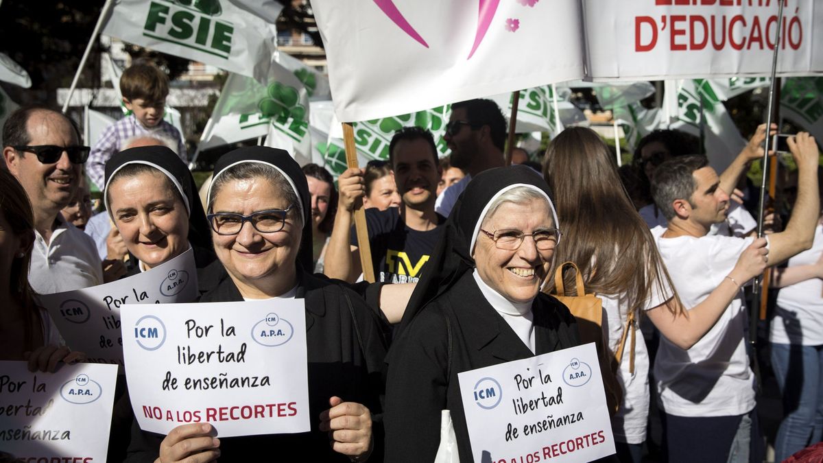 Católica, conservadora y ‘obrera’: la ‘marea blanca’ que se ha alzado contra Puig y Oltra