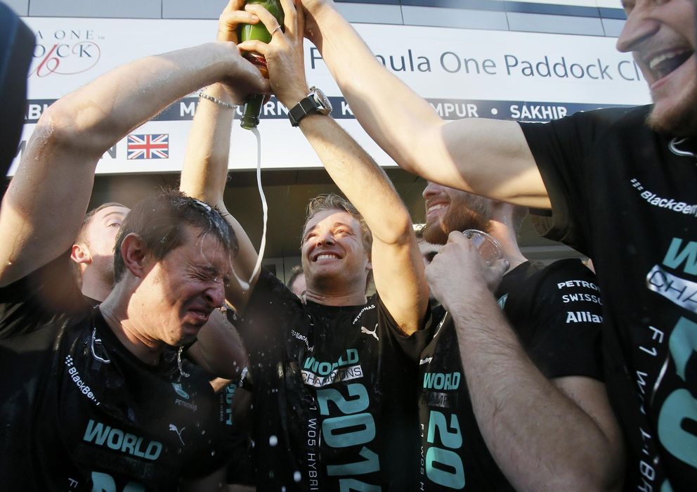 Foto: Mercedes celebra el título de constructores (Reuters).