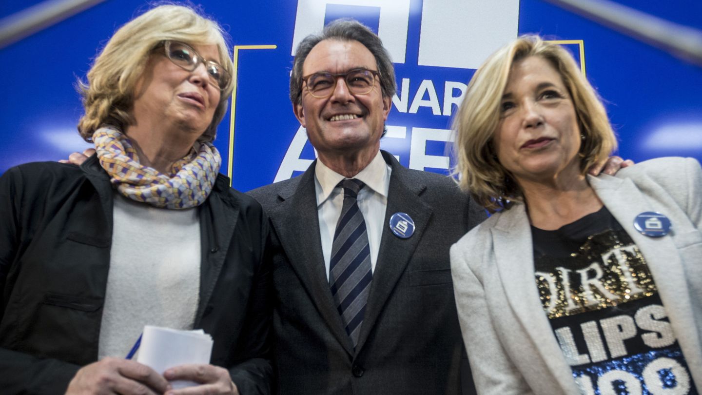 El expresidente de la Generalitat Artur Mas, Irene Rigau y Joana Ortega.