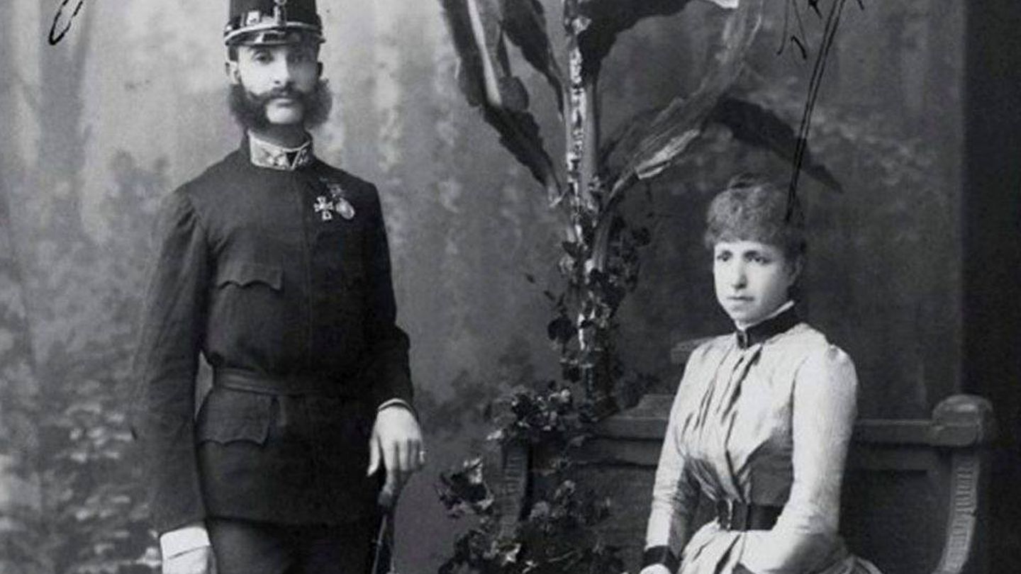 Alfonso XII y María Cristina.