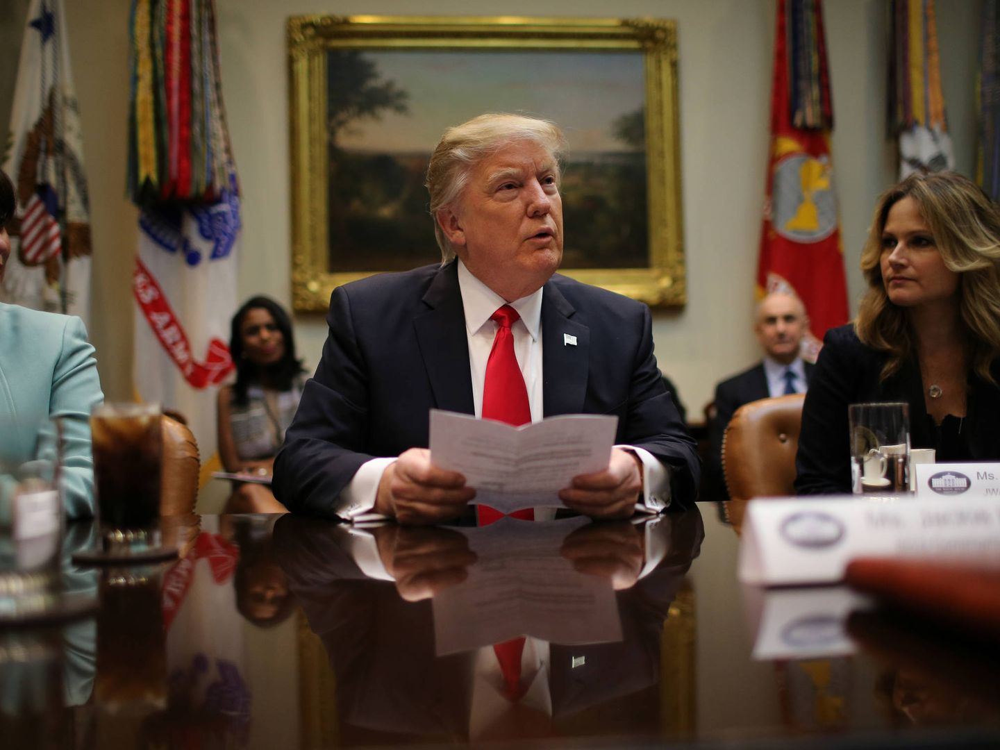 El presidente Donald Trump, durante una reunión con empresarios en la Casa Blanca, Washington, el 30 de enero de 2017. (Reuters)