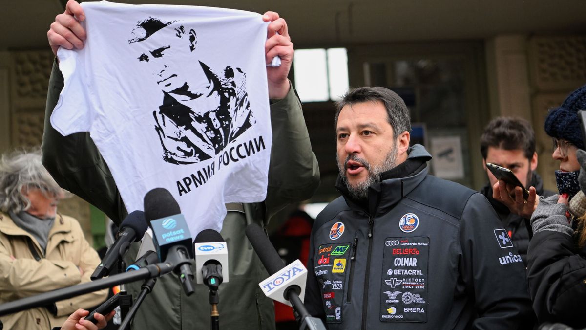 El alcalde polaco que ha humillado a Salvini por su camiseta de Putin en su visita a los refugiados